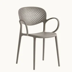 Abby Connubia® Fauteuil de jardin empilable en polypropylène recyclé avec dossier microperforé