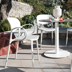 Abby Connubia® Fauteuil de jardin empilable en polypropylène recyclé