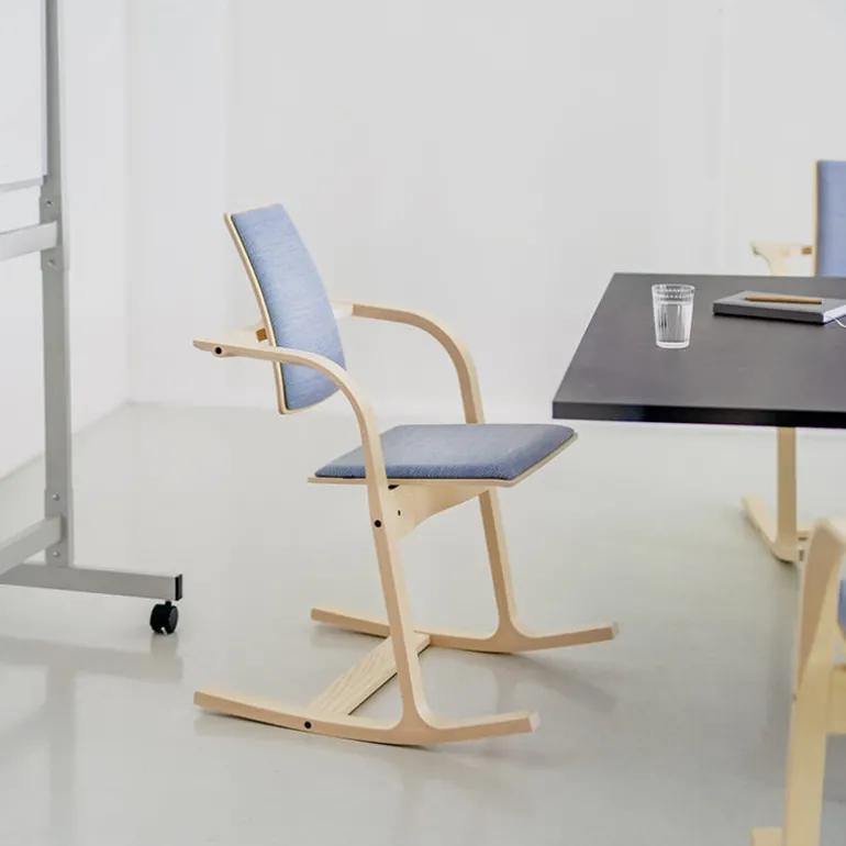 Actulum Varier® Fauteuil de bureau ergonomique à bascule en tissu et bois