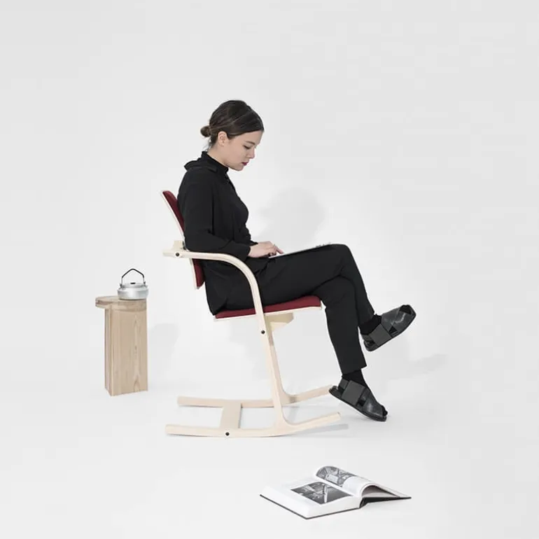 Actulum Varier® Fauteuil de bureau ergonomique à bascule en tissu et bois