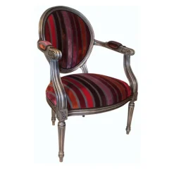 Adrien Fauteuil Louis XVI médaillon revisité fabrication française