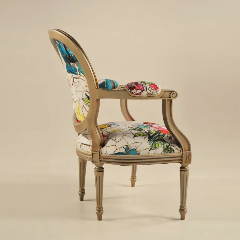 Adrien Fauteuil Louis XVI médaillon revisité fabrication française