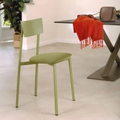 Anémone Carrier® Chaise française avec assise en tissu rembourrée et dossier métal