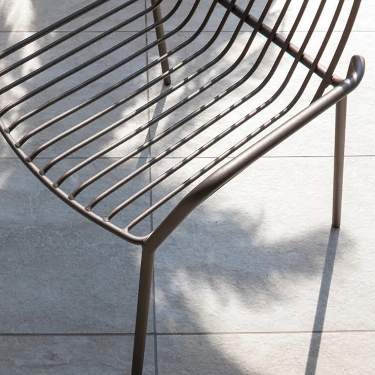 Ariel Chaise de jardin design empilable en métal