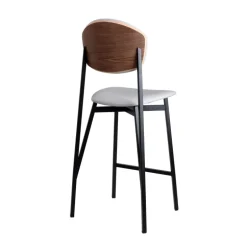 Artémis Carrier® Tabouret snack design français assise et dossier en simili dos bois et pieds en métal