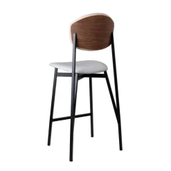 Artémis Carrier® Tabouret snack design français assise et dossier en simili dos bois et pieds en métal