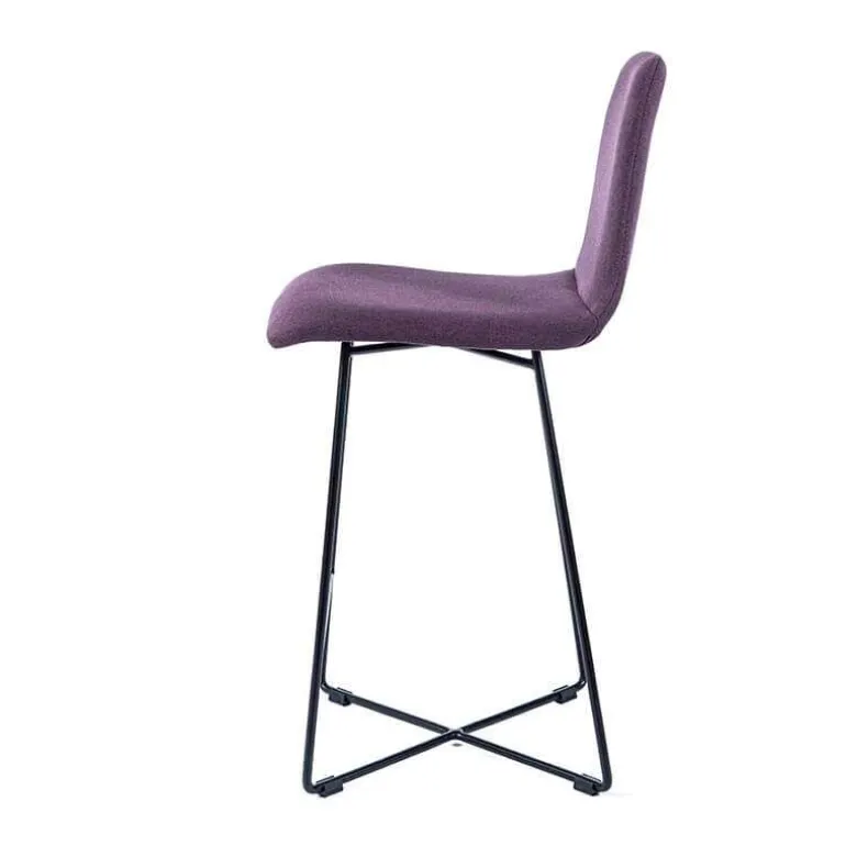 BarPandora Tabouret snack scandinave en tissu avec pieds filaires en métal noir