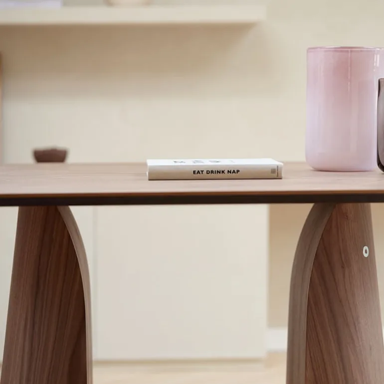 Blossom Mobitec® Table design en bois avec bords arrondis