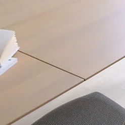 Brest Mobitec® Table en bois massif extensible avec pieds en métal forme épingle