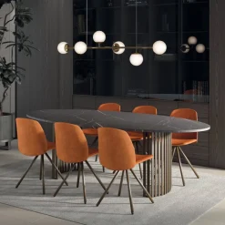 Canvas Grande table design ovale avec pieds ajourés