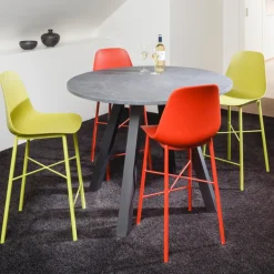 Cloe Tabouret snack moderne en polypropylène et métal