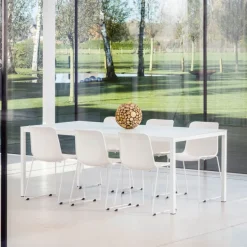 Cobra Table rectangulaire plateau stratifié et pieds en métal