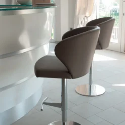 Doris P Tabouret pivotant et réglable en hauteur en synthétique et métal chromé