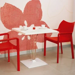 Ice Table carrée en polycarbonate et stratifié