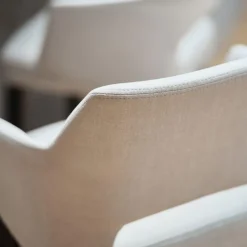 Lena Mobitec ® Tabouret snack en tissu avec accoudoirs et pieds en bois