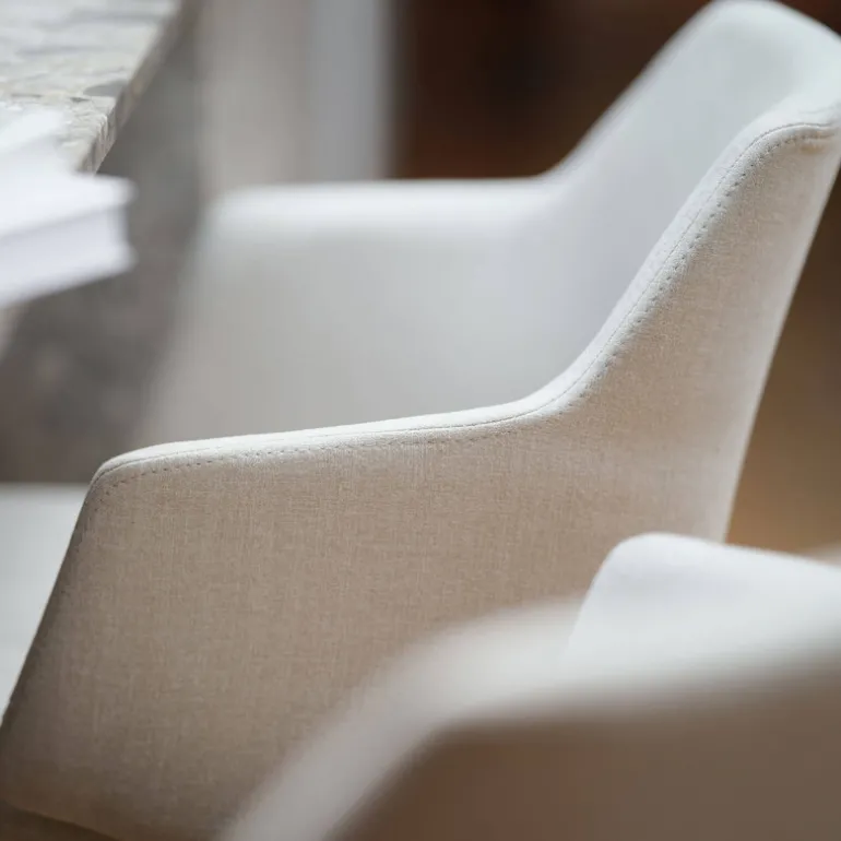 Lena Mobitec ® Tabouret snack en tissu avec accoudoirs et pieds en bois