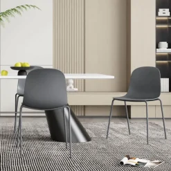 LilyChaise coque moderne empilable en polypropylène avec pieds en métal