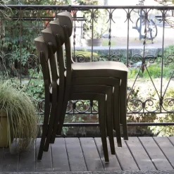Locanda Connubia© Chaise de jardin empilable en polypropylène