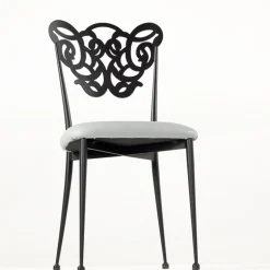 Milos Chaise provençale en métal assise synthétique rembourrée