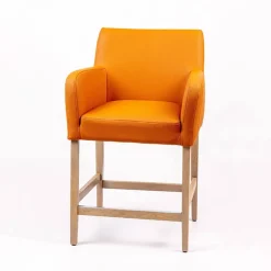 Moritz line Tabouret snack avec accoudoirs et dos matelassé pieds en bois