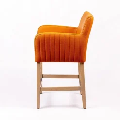 Moritz line Tabouret snack avec accoudoirs et dos matelassé pieds en bois