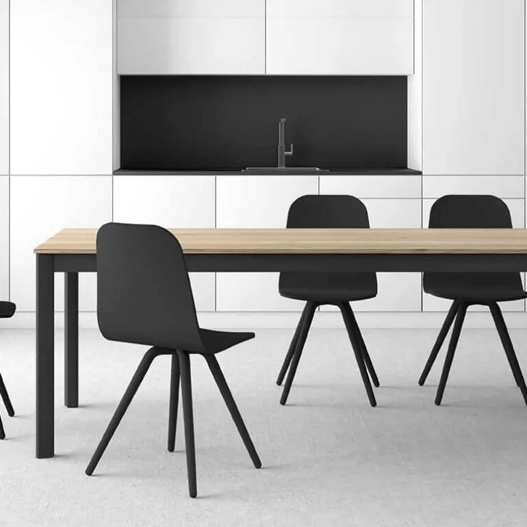 Multiplus Table sur mesure en stratifié pieds en métal