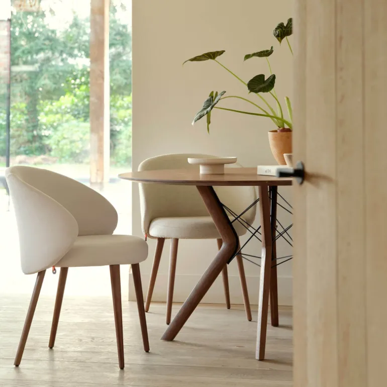 Neo Mobitec ® Fauteuil cosy confortable en tissu et pieds bois