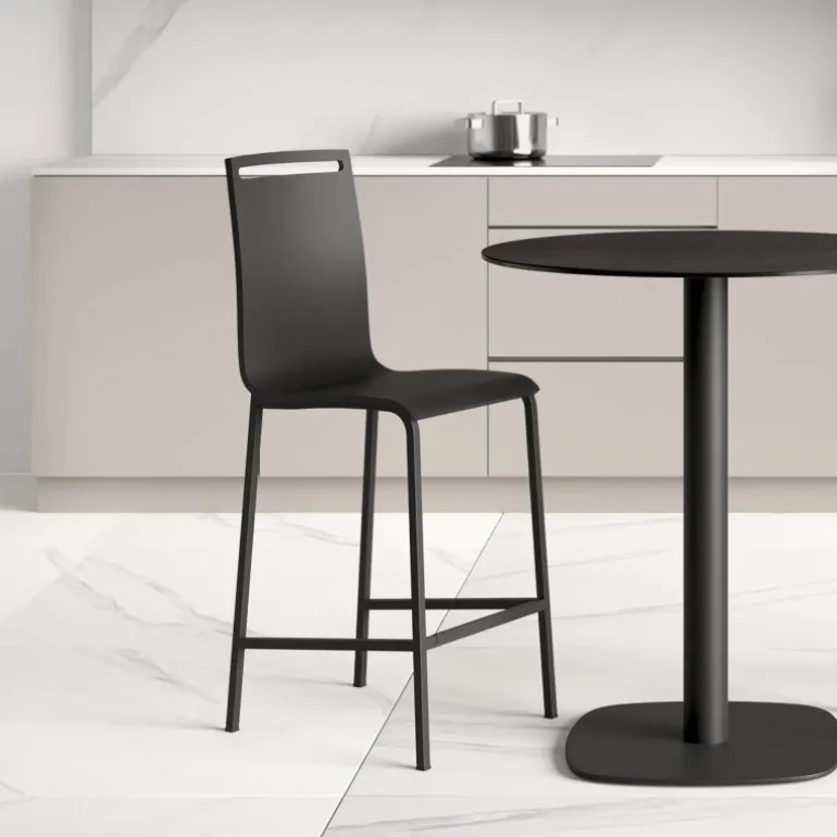 Nera Tabouret snack en métal et bois hauteur 65 cm