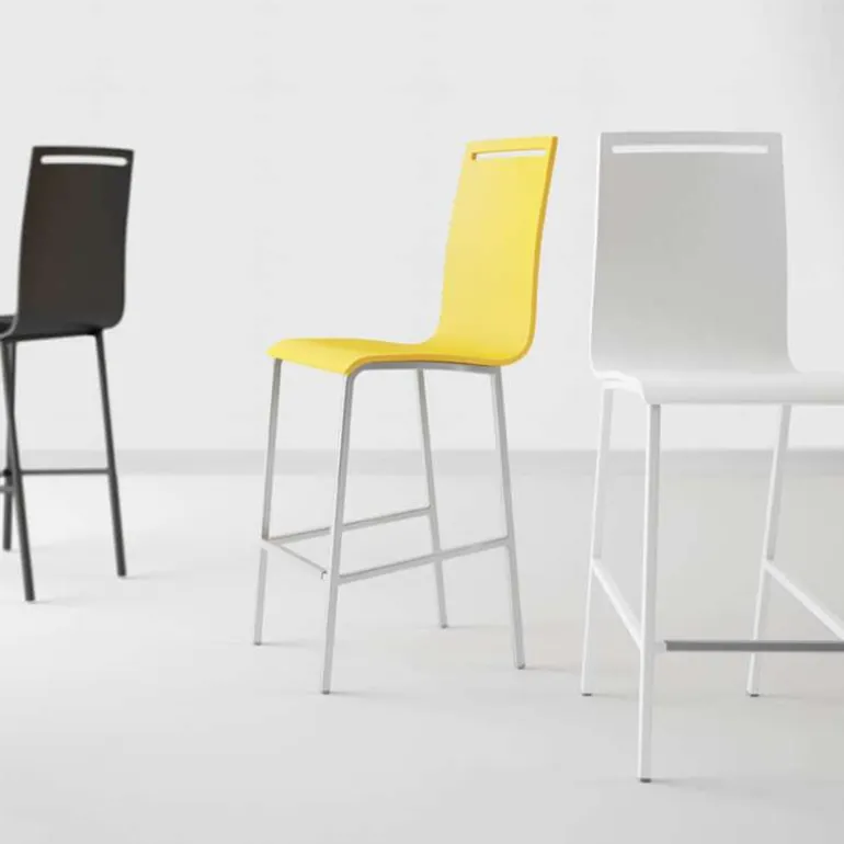 Nera Tabouret snack en métal et bois hauteur 65 cm