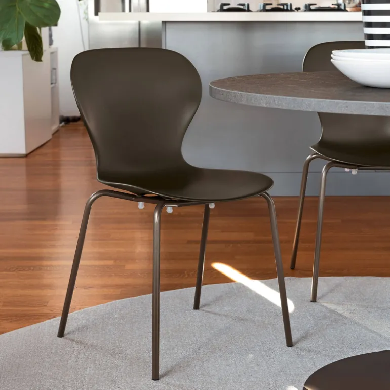 OPS ! Connubia© Chaise italienne empilable en polypropylène avec pieds en métal