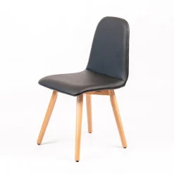 Pandora Chaise rembourrée avec pieds coniques en bois