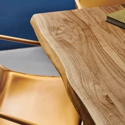 Pechino Midj® Table design en bois massif piétement mikado en métal