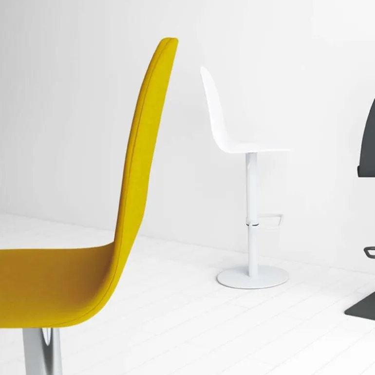 Play Tabouret réglable en hauteur tissu et pied métal