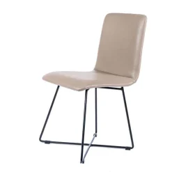 Plaza Chaise design avec pieds filaires en métal