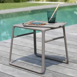 Pop Table basse de jardin carrée empilable en polypropylène