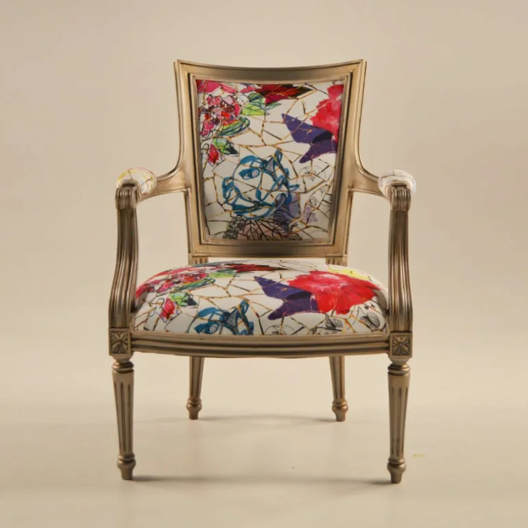 Quentin Fauteuil cabriolet Louis 16 fabrication française en tissu et bois massif