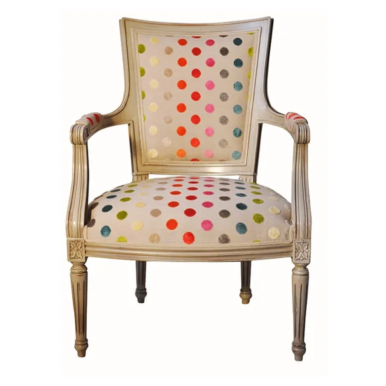 Quentin Fauteuil cabriolet Louis 16 fabrication française en tissu et bois massif