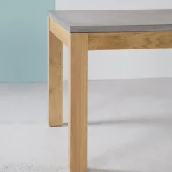 Repas Table française extensible en béton ciré et bois massif