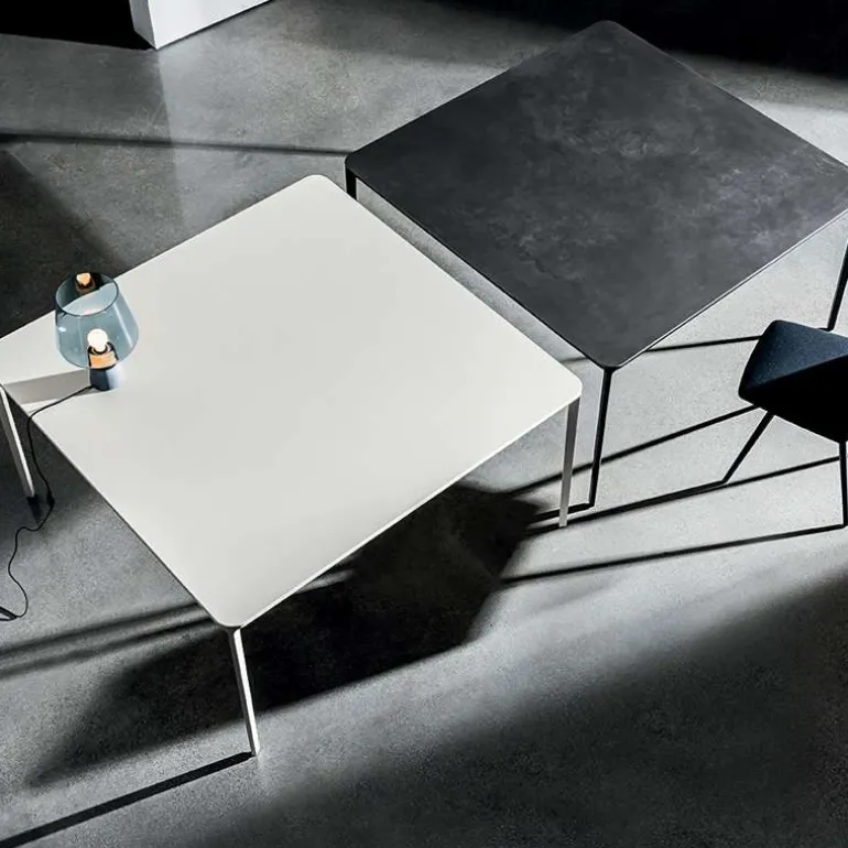 Slim Sovet® Table carrée design italienne en céramique et métal