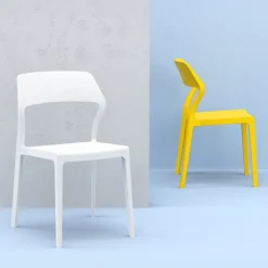 Snow Chaise empilable design en polypropylène