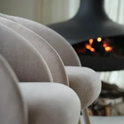 Thalia Mobitec ® Fauteuil confortable en tissu avec pieds en bois