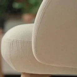 Thalia Mobitec ® Fauteuil confortable en tissu avec pieds en bois