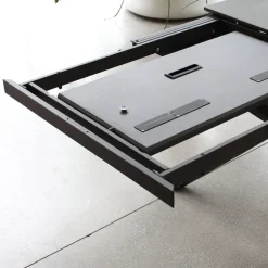 Tokyo Petite table carrée design extensible avec piètement central mikado