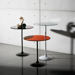 Tulip Table guéridon en verre