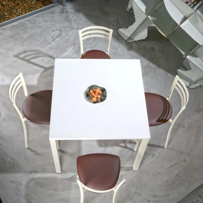 Urane Carrier® Chaise contemporaine en métal et synthétique fabrication française