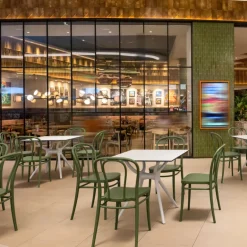 Victor Chaise bistrot en polypropylène empilable