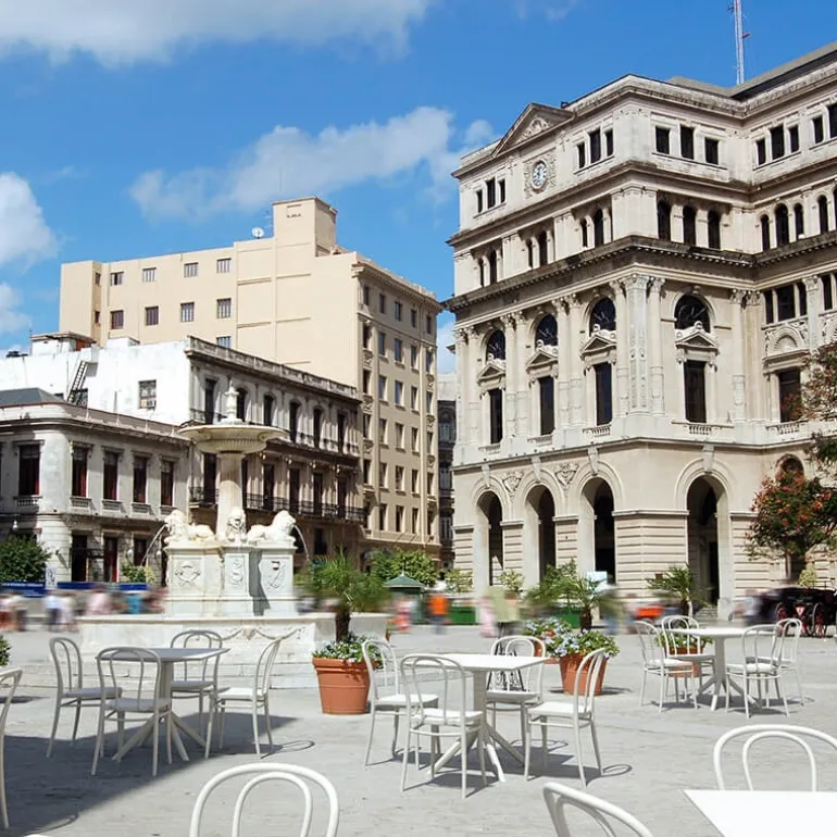 Victor Chaise de jardin bistrot empilable en polypropylène