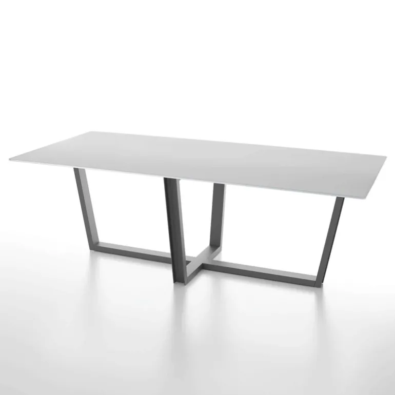 Viktor Table design rectangulaire en verre et pieds métalliques modernes