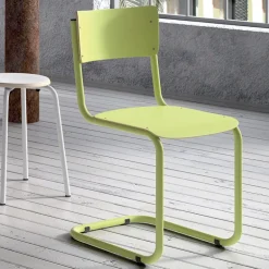 Vintage Chaise rétro style écolier avec pieds en luge