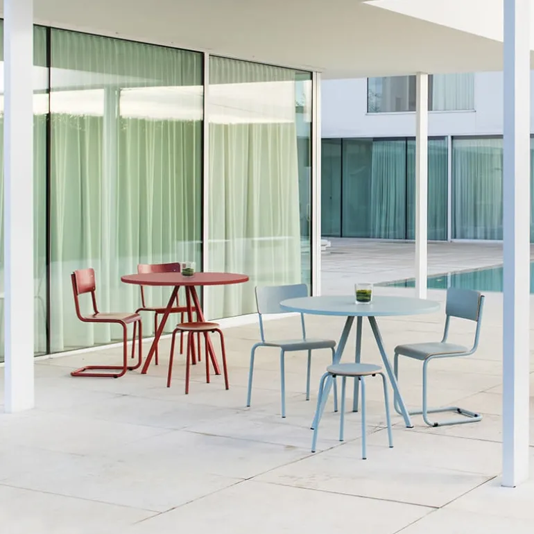 Vintage Chaise rétro style écolier avec pieds en luge